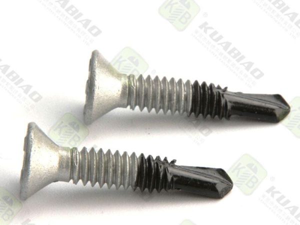 光伏電站支架螺絲緊固（光伏支架緊固件）