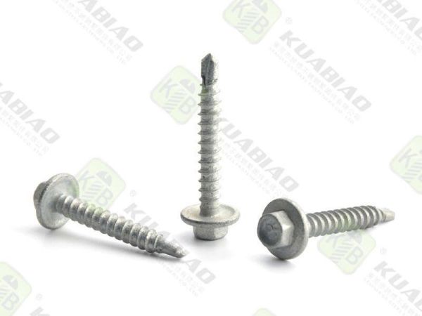 集中式光伏板螺絲型號(hào)規(guī)格(光伏發(fā)電用的螺絲型號(hào))