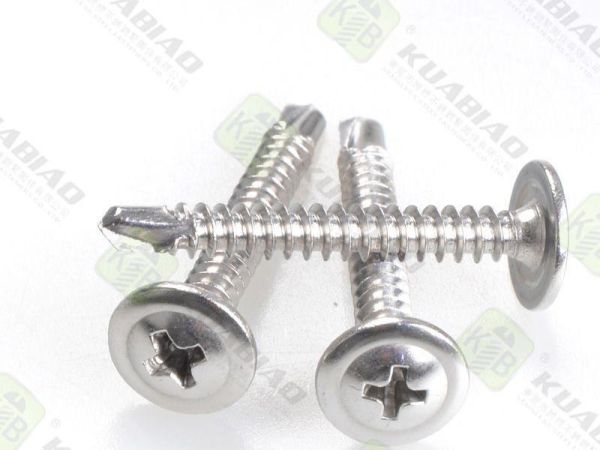 新疆光伏螺絲排名前十(新疆光伏企業(yè)名錄)