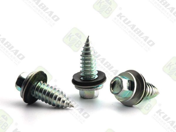 光伏板一塊幾個(gè)螺絲固定(光伏板螺絲螺帽)